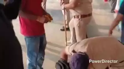 लालकुऑ: लालकुआं पुलिस ने रेलवे स्टेशनों और सार्वजनिक स्थानों में चलाया चेकिंग अभियान