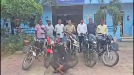 नांदेड: ग्रामीण गुन्हे शोध पथकाने चौफाळा पाण्याची टाकी येथून २ लाख ३५ हजारांच्या ५ मोटारसायकलीसह २४ वर्षीय आरोपीला केले जेरबंद