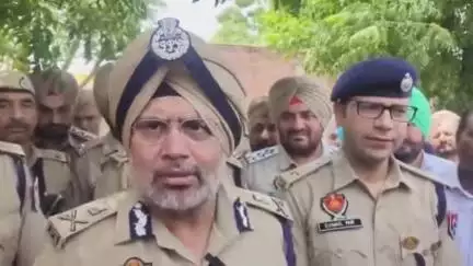 ਬਟਾਲਾ: ਯੁੱਧ ਨਸ਼ੇ ਦੇ ਵਿਰੋਧ ਨੂੰ ਹੋਏ 100 ਦਿਨ ਪੂਰੇ, ਪੁਲਿਸ ਜਿਲਾ ਬਟਾਲਾ ਚ ਪੁਹਚੇ ਏਡੀਜੀਪੀ ਪੰਜਾਬ ਪੁਲਿਸ ਅਮਰਦੀਪ ਸਿੰਘ