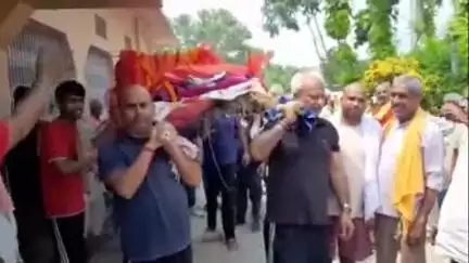 पकड़ी दयाल: चैता निवासी पूर्व विधायक एवं स्वतंत्रता सेनानी के पुत्र की हृदय गति रुक जाने से हुआ निधन, शुभचिंतकों ने शोक व्यक्त किया