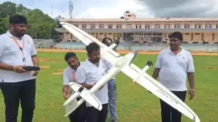 அகஸ்தீஸ்வரம்: சாலைகள்-கட்டிடங்கள்-மற்றும் எல்கைகள் ட்ரோன் மூலம் அளவீடு செய்யும் பணியை மேயர் மகேஷ் நாகர்கோவிலில் துவக்கி வைத்தார்