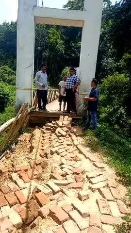 শান্তিরবাজার: জোলাই বাড়ি আর ডি ব্লক এলাকার পূর্ব পিলাক এর পর্বপাড়ায় যাওয়ার রাস্তাটি চলাচলের অযোগ্য #jansamasya