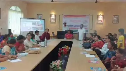 सेन्हा: सेन्हा के महात्मा गांधी सभागार में ठोस व तरल कचरा प्रबंधन पर विशेष जानकारी दी गई