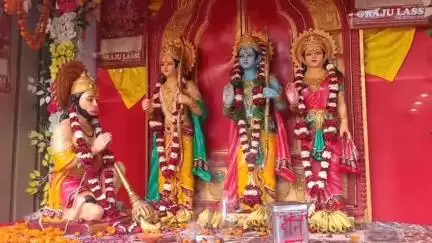हैदरगढ़: त्रिवेदीगंज क्षेत्र में ज्येष्ठ मास के पांचवे बड़े मंगलवार पर भव्य भंडारे का आयोजन किया गया