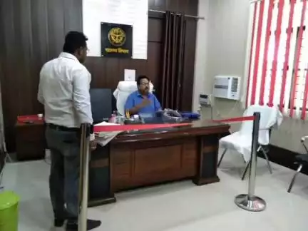 पुरवा: पुरवा तहसील सभागार में एसडीएम ने अमीनो के साथ की बैठक