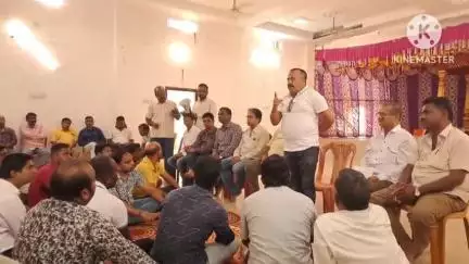 ବାଲିଗୁଡା: ବାଲିଗୁଡ଼ା ଠାରେ ବାଲିଗୁଡ଼ା ପାଟ୍ଟଖଣ୍ଡା ମନ୍ଦିର ସମିତି ବିଭିନ୍ନ ବିଷୟବସ୍ତୁ କୁ ନେଇ କାଳିନ୍ଦି ଚରଣ ପଣ୍ଡା ଙ୍କ ବାହାନ ରେ  ସମିକ୍ଷା ବୈଠକ