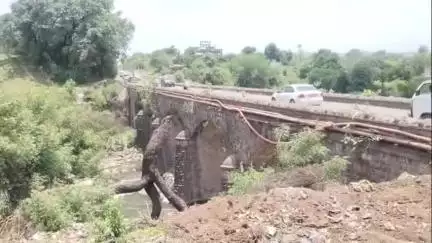 कोरेगाव: कोरेगावकरांच्या लढ्याला यश; राष्ट्रीय महामार्गावरील प्रलंबित कामासह वसना नदीवरील पुलाच्या कामासंदर्भात १२ जूनला बैठक