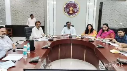 हुज़ूर: कमिश्नर वी.एस. जामोद ने वीडियो कॉन्फ्रेंसिंग से आपदा प्रबंधन की समीक्षा की