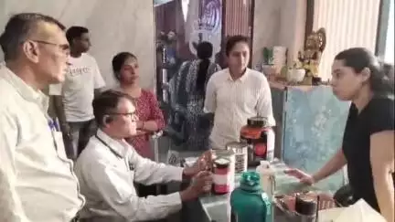 વડોદરા પશ્ચિમ: મકરપુરા ગામ ખાતે બંધ મકાનમાં ઘરફોડ ચોરીનો ગુનો કરનાર બે આરોપીઓને શોધી કાઢતી વડોદરા શહરે ક્રાઇમ બ્રાન્ચ.