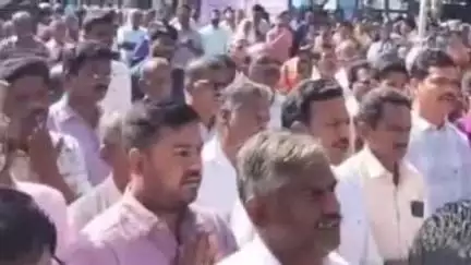 பல்லடம்: பூமலூர் புனித அந்தோனியார் ஆலயத்தில் தேரோட்டத்திற்கான கொடியேற்று விழா நடைபெற்றது