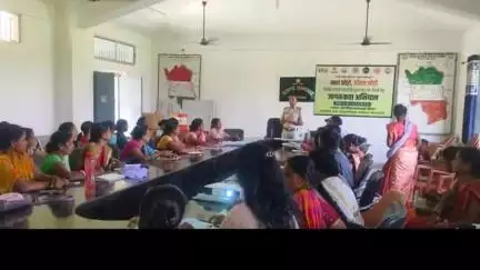 बानो: प्रखंड कार्यालय में मादक पदार्थों के दुरुपयोग के खिलाफ हुआ कार्यशाला का आयोजन