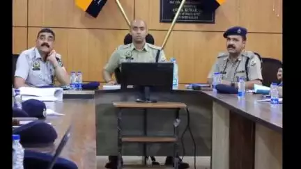 कुल्लू: अपराध नियंत्रण और पुलिस कल्याण पर केंद्रित समीक्षा बैठक कुल्लू में संपन्न, SP डॉ. कार्तिकेयन ने की अध्यक्षता