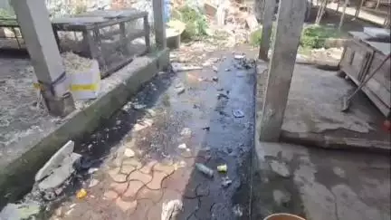 সোণাৰি: সাপেখাতী সাপ্তাহিক বজাৰৰ কদৰ্য ৰূপে জীয়াতু ভুগাইছে ৰাইজক, জিলা আয়ুক্তলৈ স্মাৰক পত্ৰ প্ৰেৰণ আঞ্চলিক ছাত্ৰ সন্থাৰ