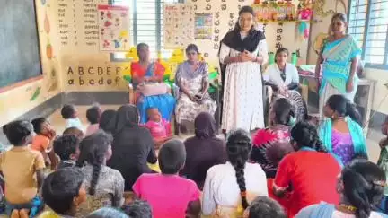 అంగన్వాడీ బడిబాట పిల్లల అభివృద్ధికి పూలబాట అంటూ నాయుడుపేట, ఓజిలి మండలాల్లో ర్యాలీ నిర్వహించిన అంగన్వాడీ సిబ్బంది