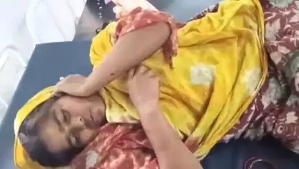 গোসাবা: গোসাবার রাধানগরে তৃণমূলের হাতে আক্রান্ত তৃনমূল।যা নিয়ে প্রকাশ্যে তৃণমূলের গোষ্ঠী দ্বন্দ্ব