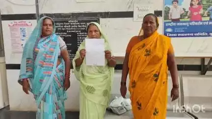 खकनार: ग्राम सिरपुर में रसोइयों को धमकाने वाला प्राचार्य! मानदेय रोका, कहा- शिकायत की तो ग्रुप बदल दूंगा