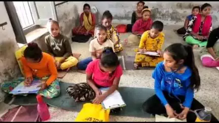 હિંમતનગર: જિલ્લાની તમામ પ્રાથમિક શાળાઓમાં લિવિંગ સર્ટીની અંદર અટક છેલ્લે લખવા માટેની સૂચના અપાઇ