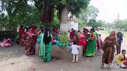 रिसोड: रिसोड शहरात व तालुक्यात वटपौर्णिमा मोठ्या उत्साहात साजरी