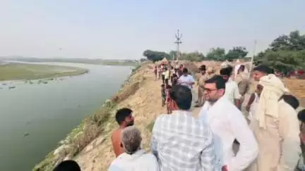 तिलहर: कटरा विधायक ने बाढ़ से बचाव के लिए केसी नगला और नारायण नगला गांव में ठोकरों के कार्य का शिलान्यास किया