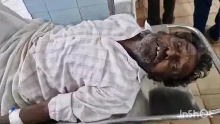 బి కొత్తకోటలో కారు ఢీకొని మంగళవారం బర్లపల్లి కి చెందిన రైతు  రామచంద్రకు తీవ్ర గాయాలైనట్లు సీఐ జీవనగంగనాథ్ బాబు తెలిపారు