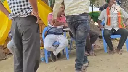 करतला: BJP नेता नटवर शर्मा ने महिला पंच को दी गंदी गाली, विवाद का वीडियो वायरल, महिला पंच की रिपोर्ट पर करतला थाने में FIR