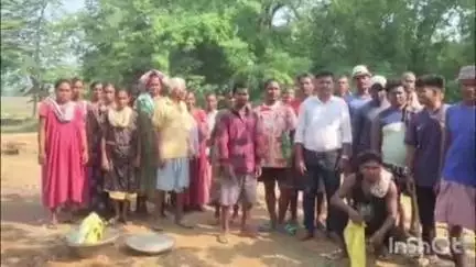खूंटपानी: मुरबिंज में मजदूरों को कम मजदूरी देने पर कांग्रेस कमेटी ने काम बंद करने का किया ऐलान