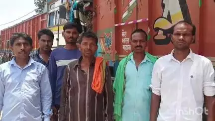गावां: पत्नी और बच्चे के लापता होने पर बगजंत निवासी शख्स ने गावां पुलिस से लगाई खोजबीन की गुहार