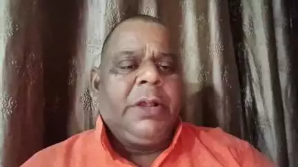 सीएमओ देवरिया रजिस्टर्ड हॉस्पिटल जिन डॉक्टरों के नाम से और डॉक्टर मौके पर नहीं रहते बिना डॉक्टर का पैथोलॉजी अल्ट्रासाउंड सेंटर हॉस्पिटल चल रहा है विभाग के लापरवाही के कारण आयुष्मान भारत में बड़े पैमाने पर भ्रष्टाचार