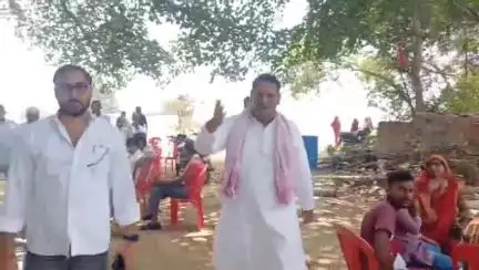 छिबरामऊ में बगिया वाले बाबा हनुमान मंदिर में उमड़ा श्रद्धालुओं का जन सैलाब पूर्व विधायक अरविंद सिंह ने किया प्रसाद वितरण