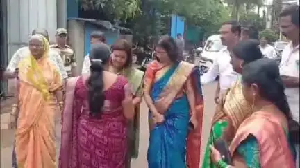 हातकणंगले: कचरा विभाजन करणाऱ्या कुटुंबांना एक टक्के कर सवलत मिळणार इचलकरंजी महापालिका आयुक्त पल्लवी पाटील यांची माहिती
