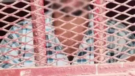 रुदौली: रुदौली पुलिस ने 230000 रुपए की चोरी की घटना का किया अनावरण, अभियुक्त को रामनरेश होटल के पास से किया गिरफ्तार