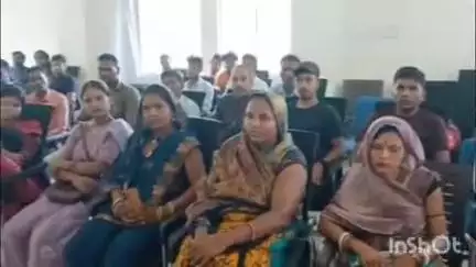 कहरा: उद्योग विभाग कार्यालय में लघु उद्योग योजना के तहत चयनित लाभुकों के लिए तीन दिवसीय प्रशिक्षण शिविर का आयोजन