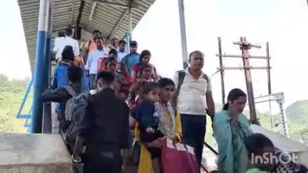 सोनो: 15 जून को बर्द्धमान झाझा बर्द्धमान मेमू ट्रेन रहेगी रद्द, झाझा में रेल यात्रियों को होगी परेशानी