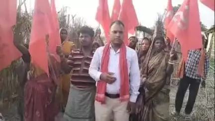 डंडारी: बिशनपुर ग्राम वार्ड संख्या 5 में भाकपा माले पार्टी की एक बैठक आयोजित