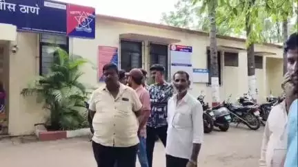 हातकणंगले: पेठवडगाव येथील बँक ऑफ इंडिया शाखेजवळून ६ लाख ७० हजार रुपयांची पिशवी अज्ञात दोघांनी केली लंपास