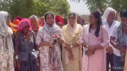 बीदासर: गांव मगरासर में पौधारोपण और गौ सेवा के साथ जिला प्रमुख ने की जनसुनवाई