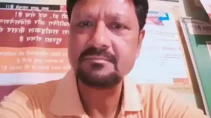 चाईबासा: वरिष्ठ कांग्रेसी राजकुमार रजक का निधन, सांसद ने नीमडीह स्थित आवास पर दी श्रद्धांजलि