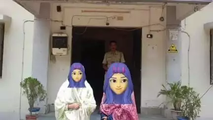 লাভপুর: নিখোঁজ হওয়ার ২ঘন্টার মধ্যে এক নাবালিকা কে লাভপুর থানার পুলিশ উদ্ধার করে পরিবারের হাতে তুলে দিলেন