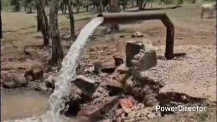 परसिया: पब्लिक ऐप की खबर का हुआ असर, मयूर वन में खदान के बोर से आया पानी