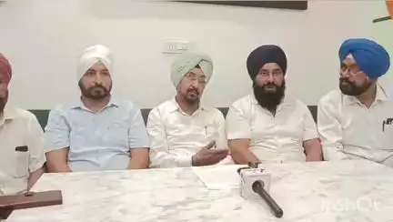 गदरपुर: काशीपुर के स्टोन क्रेशर के चार पार्टनरों ने न्याय की गुहार लगाई, विधायक पांडे को सौंपा ज्ञापन