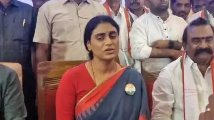 తల్లిని చెల్లిని ఇంటి నుంచి గెంటేసినప్పుడే వైసీపీ పతనం ప్రారంభమైందన్న ఏపీసీసీ అధ్యక్షురాలు షర్మిల