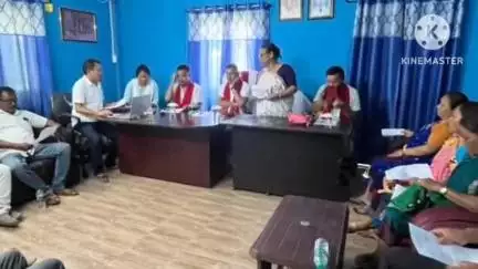 ডিফু: বকলীয়া পৌৰ ব’ৰ্ডৰ কাৰ্যালয়ত অনুষ্ঠিত হোৱা বকলীয়া পৌৰ ব’ৰ্ডৰ কাৰ্যনিৰ্বাহক সভাত অংশগ্ৰহণ কৰে KAACৰ কাৰ্যবাহী সদস্যই