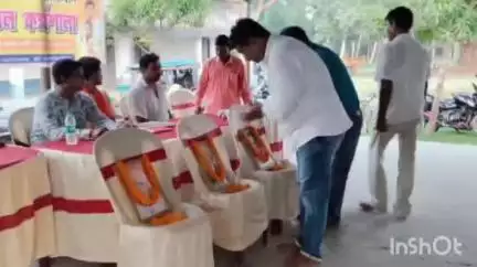 হীরবাঁধ: বুথ স্বশক্তিকরণ অভিযানকে সামনে রেখে বারপাখান গ্রামে রায়পুর বিধানসভায় তিন নম্বর মন্ডলের পক্ষ থেকে সাংগঠনিক বৈঠক হল