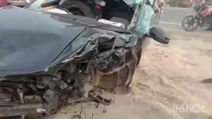 बंजरिया: सिंघिया हिबन में मंगलवार को NH पर तीन गाड़ियों की टक्कर में 3 लोग घायल, निजी हॉस्पिटल में इलाज के लिए भर्ती कराया गया