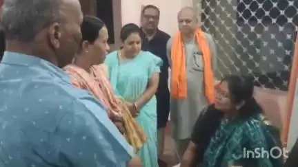 नेपानगर: नेपानगर में रिहायशी इलाके में शराब की दुकान से बवाल, महिलाओं ने सुंदरकांड सुनाया, विधायक से लगाई गुहार