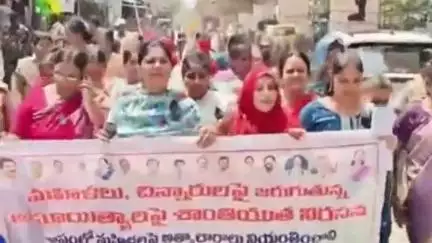 కూటమి ప్రభుత్వ వైఫల్యాలపై నంద్యాలలో వైసిపి మహిళా విభాగం ఆధ్వర్యంలో శాంతియుత నిరసన ర్యాలీ