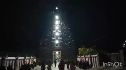 சீர்காழி: திருவண்ணாமலை போன்று சீர்காழி சட்டை நாதர் சுவாமி கோவிலில் பௌர்ணமி கிரிவலம் ஏராளமான பக்தர்கள் வழிபாடு