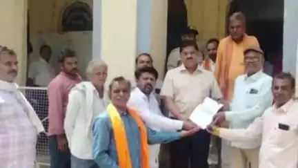 गोहरगंज: भारतीय किसान संघ के कृषकों ने गोहरगंज एसडीएम को सौंपा अपनी मांगों का ज्ञापन