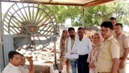 लालसोट: लालसोट वन विभाग की टीम ने तालेडा जमात में अवैध रूप से संचालित चार आरामशीनों को सीज करने की कार्रवाई की