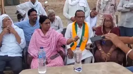 रावला: रावला में निर्माणाधीन अस्पताल का पूर्व विधायक ने किया निरीक्षण